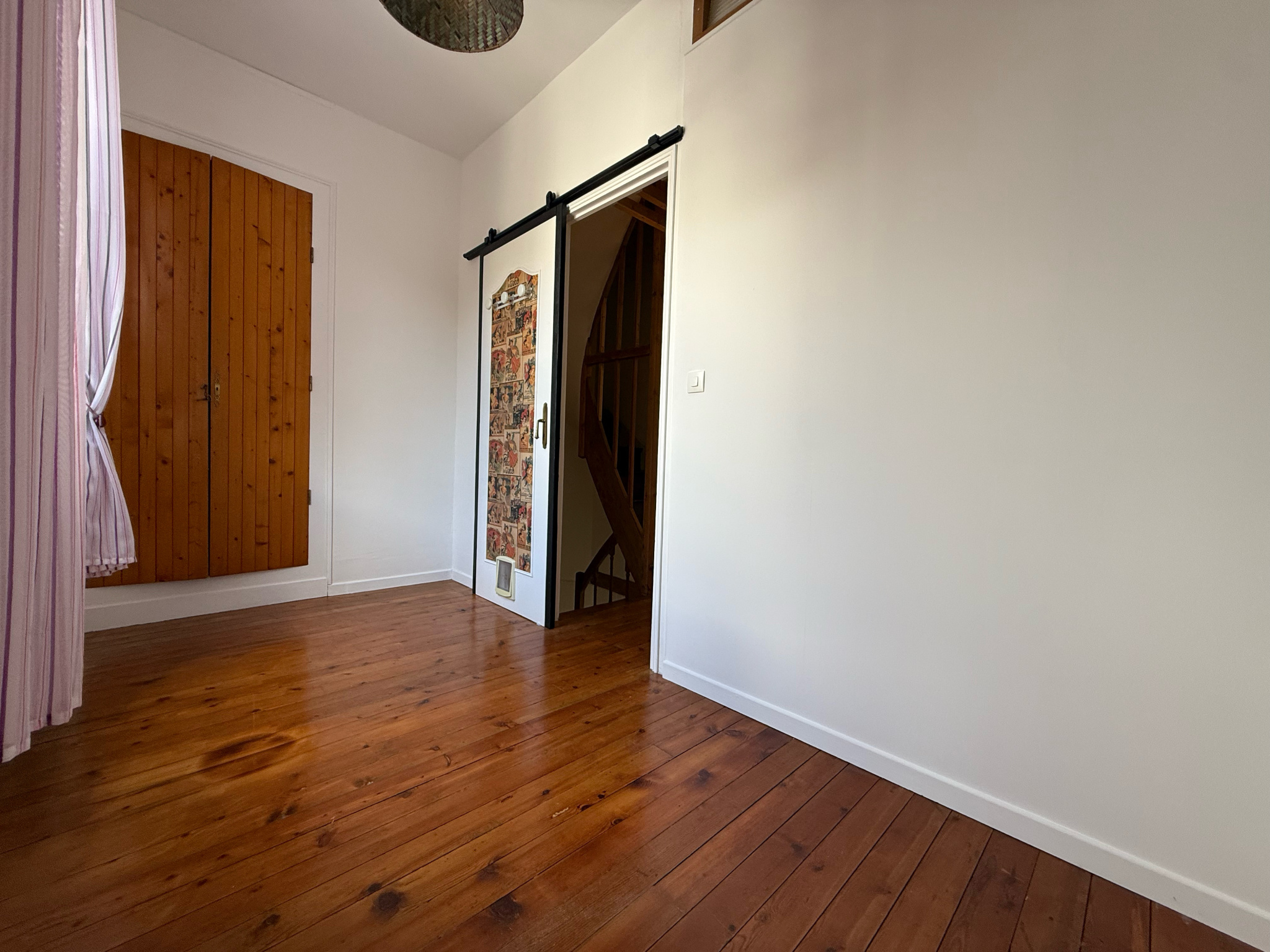 Immo80 – L'immobilier à Amiens et dans la Somme-AMIENS – QUARTIER SAINT ACHEUL – AMIENOISE – COUR – DEPENDANCES – CAVE