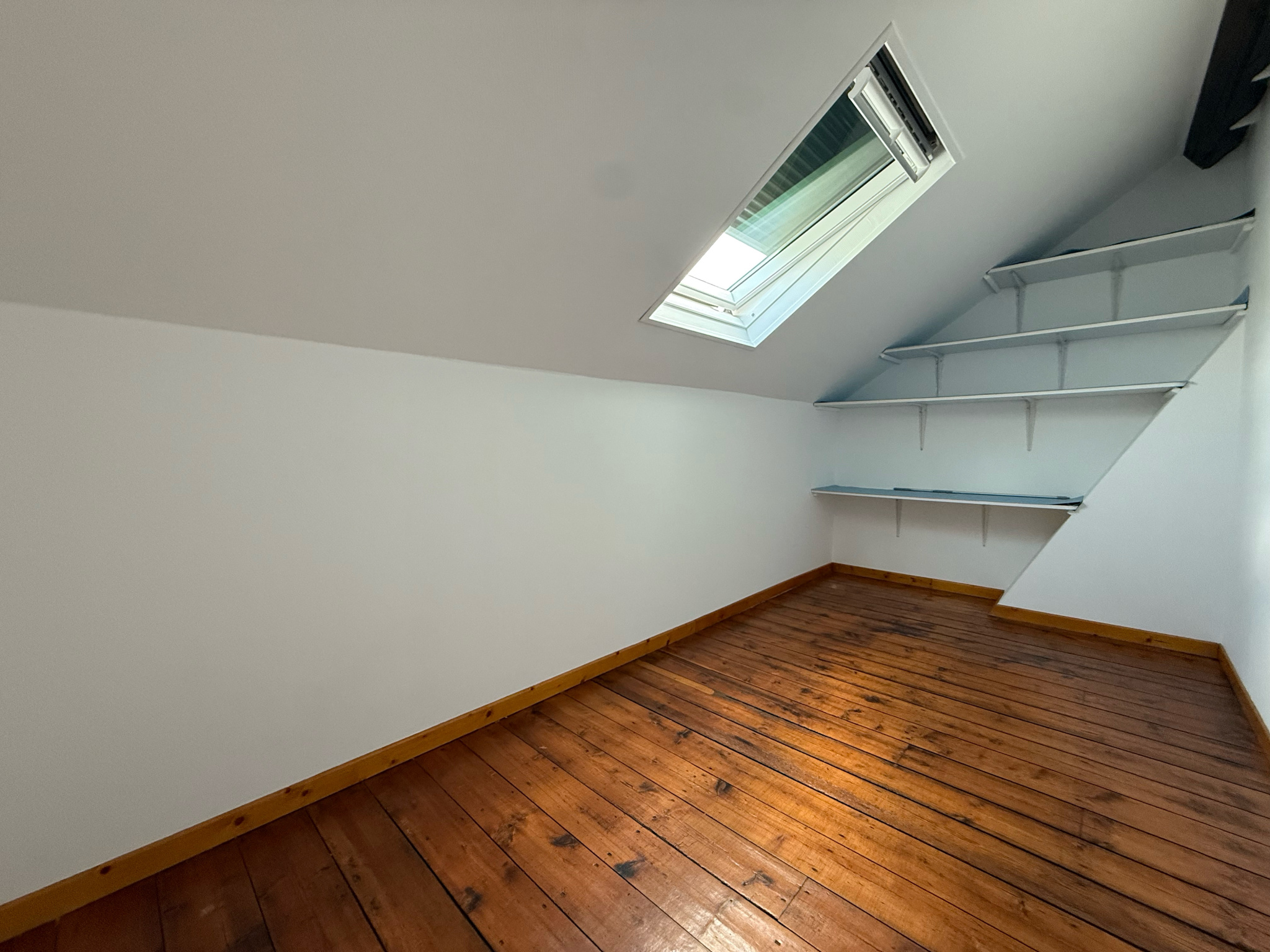 Immo80 – L'immobilier à Amiens et dans la Somme-AMIENS – QUARTIER SAINT ACHEUL – AMIENOISE – COUR – DEPENDANCES – CAVE