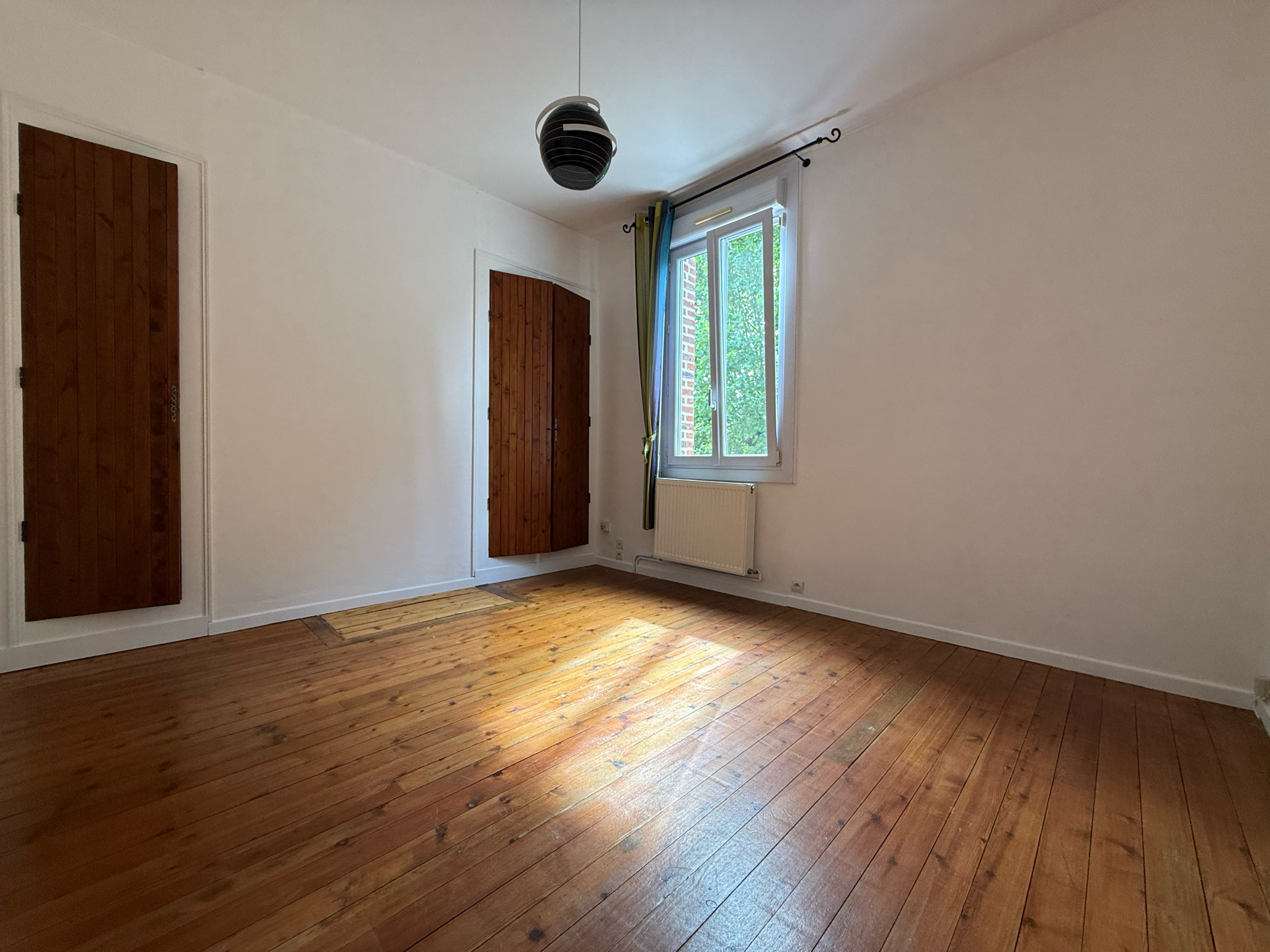 Immo80 – L'immobilier à Amiens et dans la Somme-AMIENS – QUARTIER SAINT ACHEUL – AMIENOISE – COUR – DEPENDANCES – CAVE