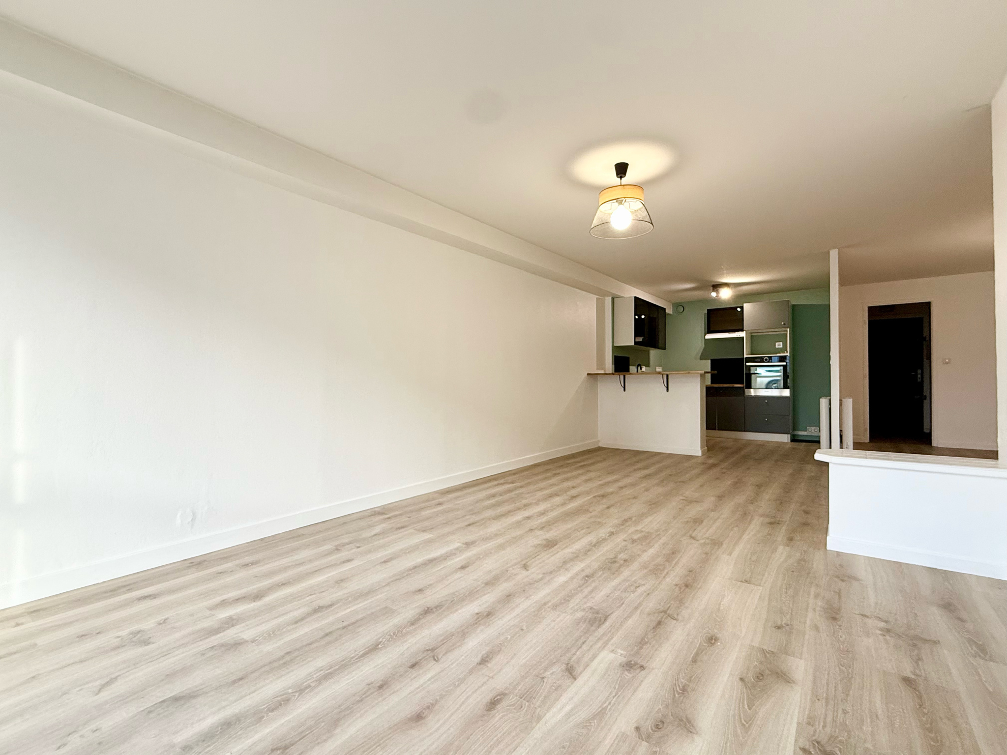 Immo80 – L'immobilier à Amiens et dans la Somme-AMIENS – VAL D&rsquo;AVRE – APPARTEMENT T2 bis – CHAMBRE – BUREAU – TERRASSE