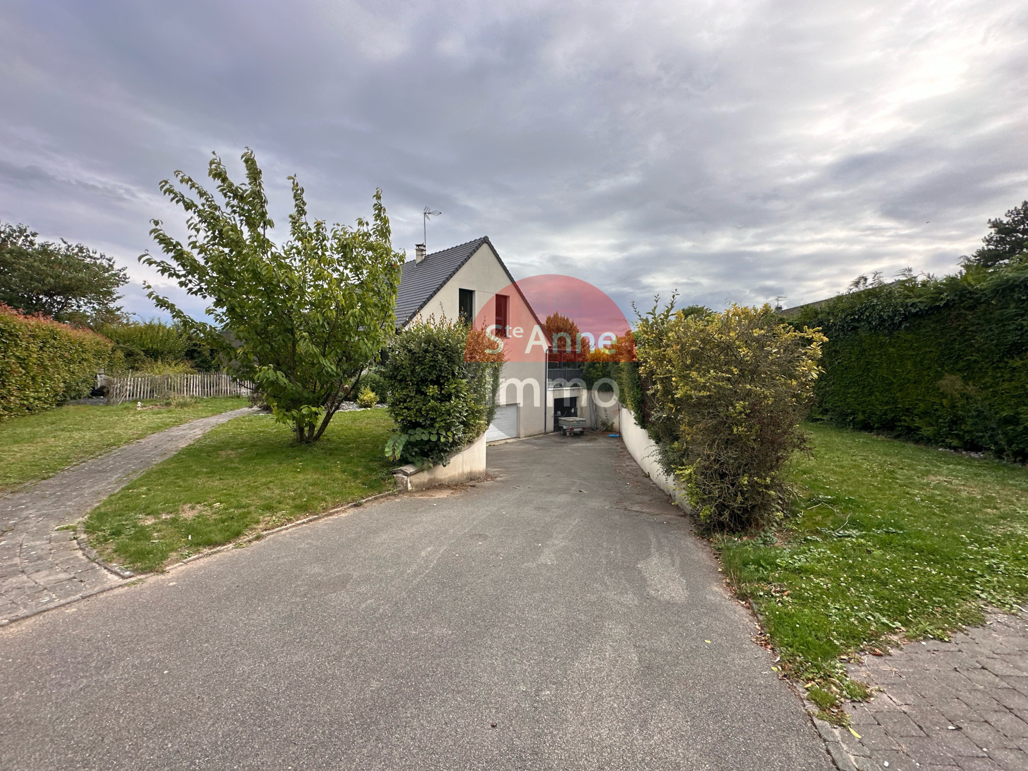 Immo80 – L'immobilier à Amiens et dans la Somme-ALLONVILLE – MAISON – 190 M2 – 5 CHAMBRES – SOUS-SOL – JARDIN – GARAGE