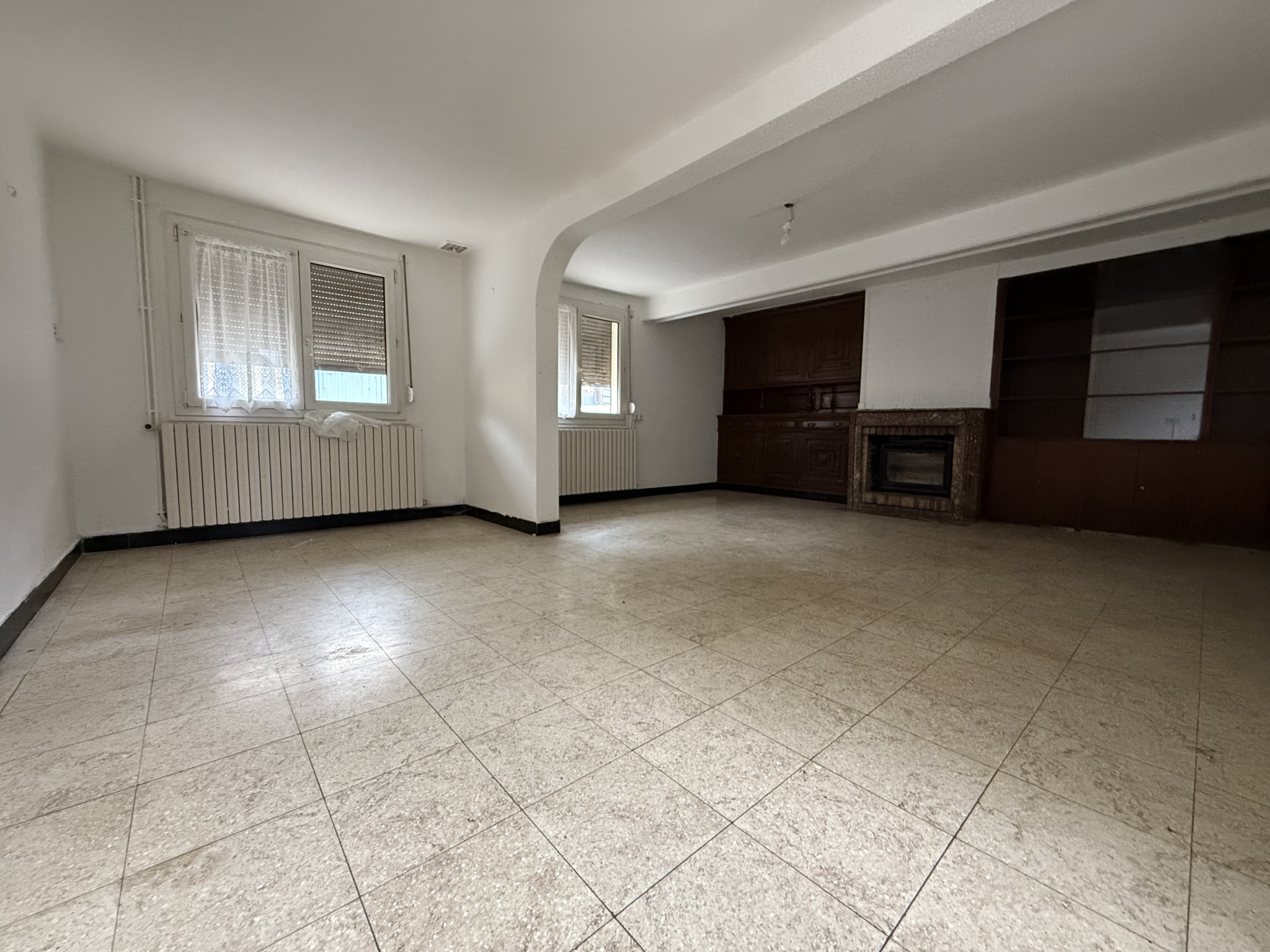 Immo80 – L'immobilier à Amiens et dans la Somme-DAVENESCOURT – MAISON MITOYENNE – 4 CHAMBRES – JARDIN – CAVE