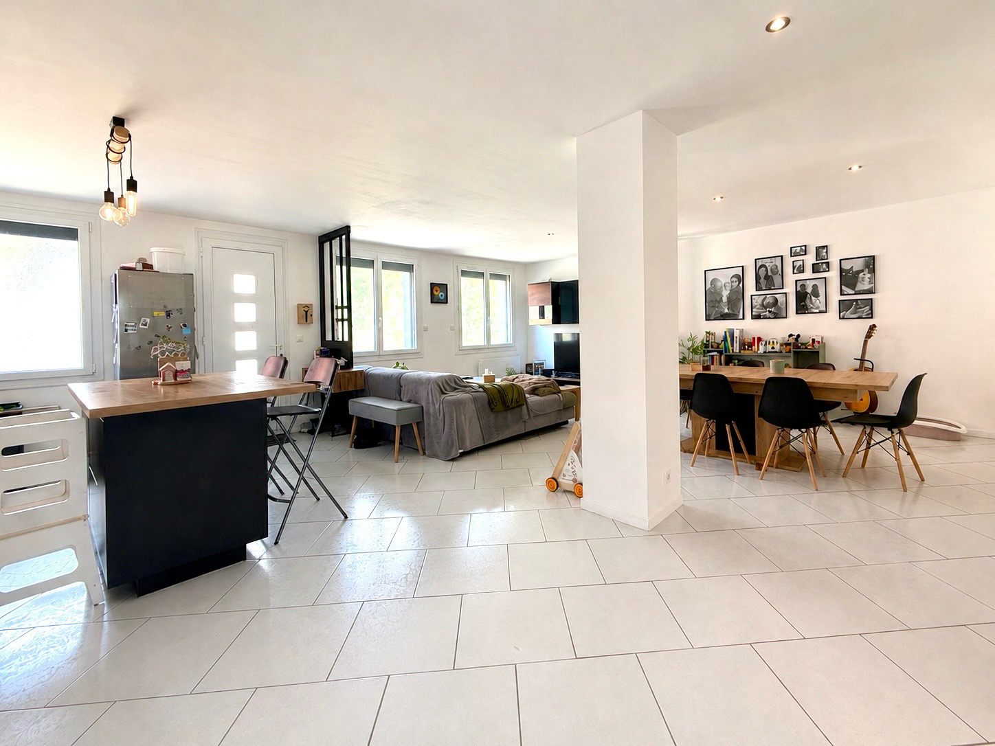 Immo80 – L'immobilier à Amiens et dans la Somme-LE QUESNEL – MAISON MITOYENNE DE PLAIN PIED – 3 CHAMBRES – JARDIN – TERRASSE