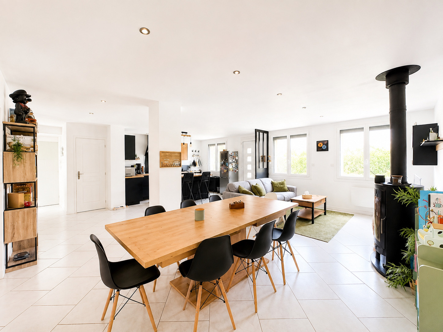 Immo80 – L'immobilier à Amiens et dans la Somme-LE QUESNEL – MAISON MITOYENNE DE PLAIN PIED – 3 CHAMBRES – JARDIN – TERRASSE
