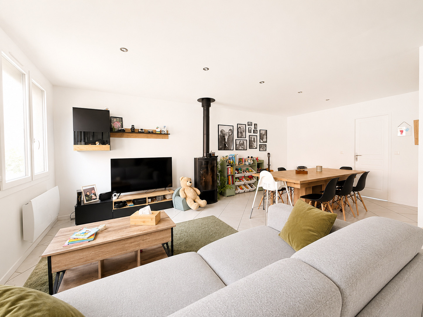 Immo80 – L'immobilier à Amiens et dans la Somme-LE QUESNEL – MAISON MITOYENNE DE PLAIN PIED – 3 CHAMBRES – JARDIN – TERRASSE