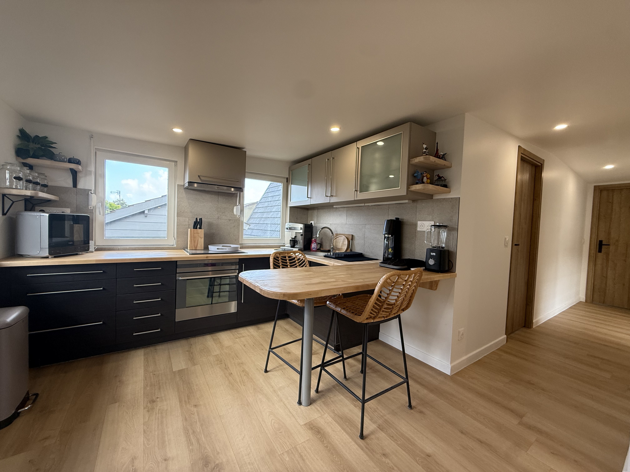 Immo80 – L'immobilier à Amiens et dans la Somme-RANG DU FLIERS – MAISON – 2 CHAMBRES – COUR – TERRASSE – PLACE DE STATIONNEMENT