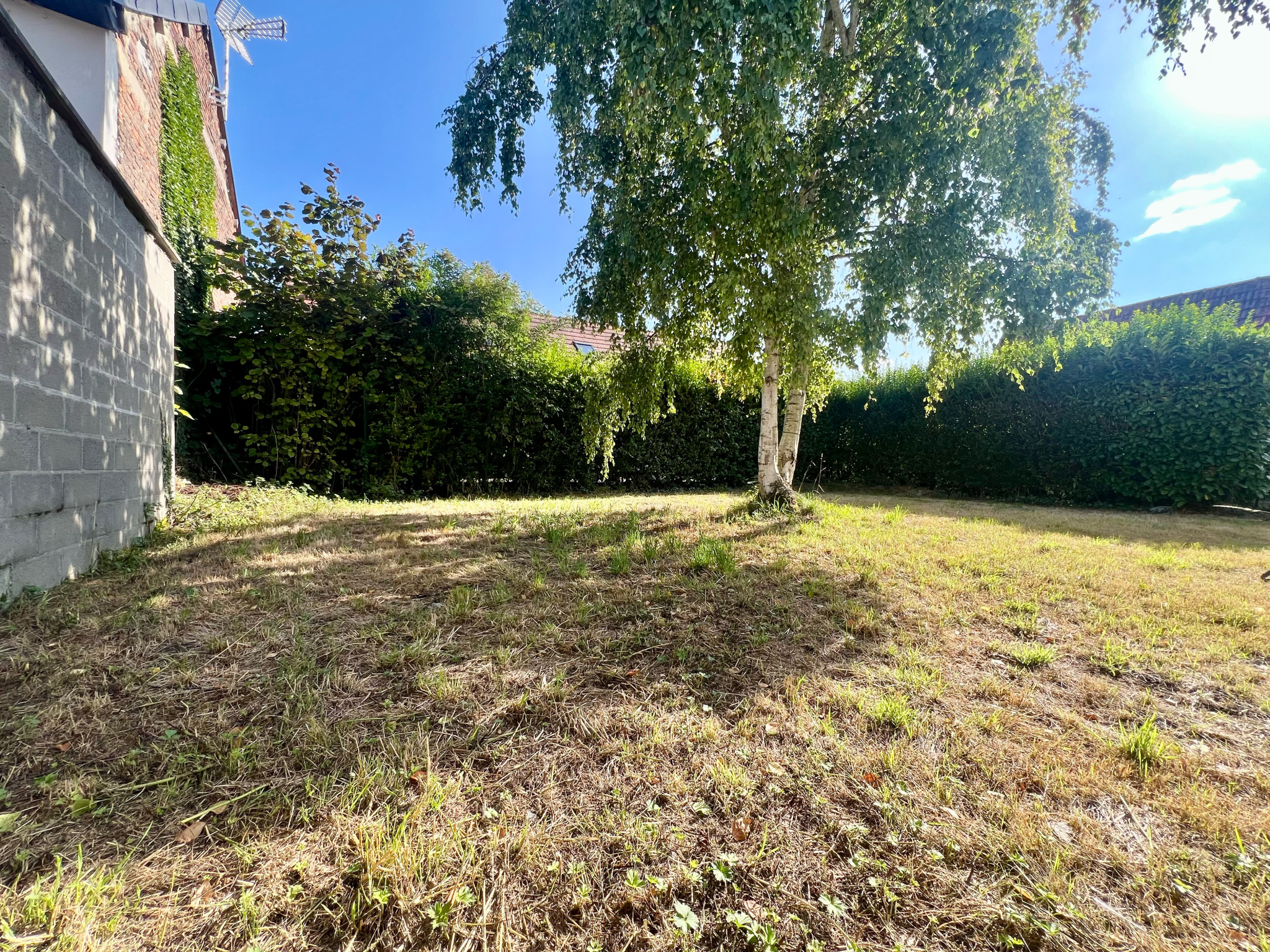 Immo80 – L'immobilier à Amiens et dans la Somme-HAILLES – PROCHE BOVES/AMIENS – MAISON 150M2 – 3 CHAMBRES – AUTONOMIE PLEIN PIED – JARDIN