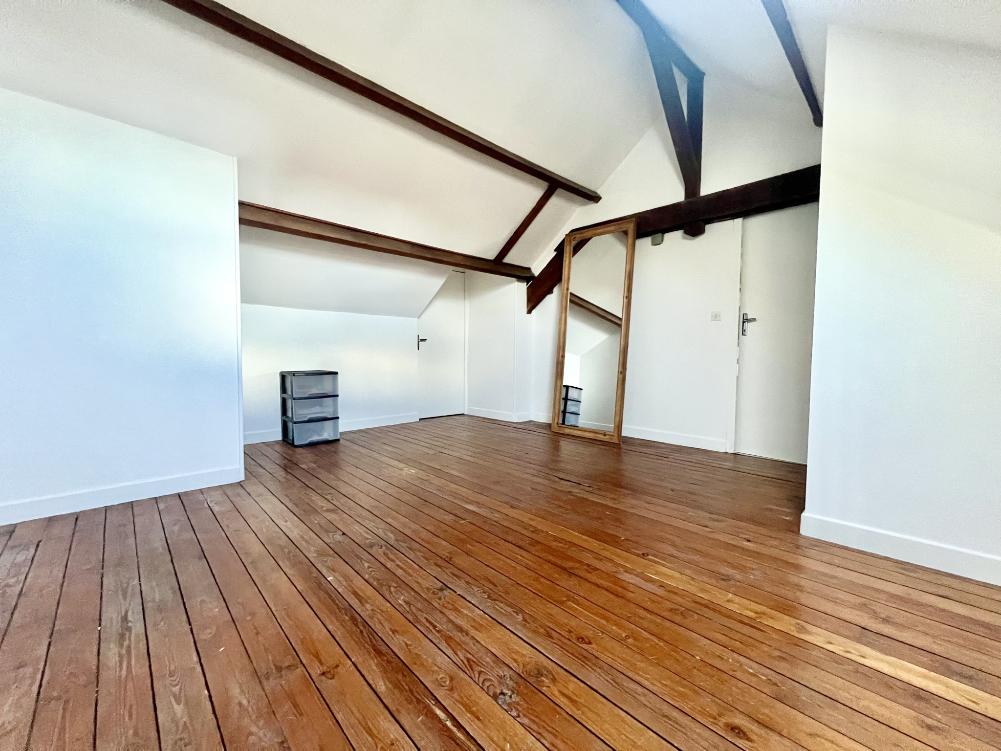 Immo80 – L'immobilier à Amiens et dans la Somme-HAILLES – PROCHE BOVES/AMIENS – MAISON 150M2 – 3 CHAMBRES – AUTONOMIE PLEIN PIED – JARDIN