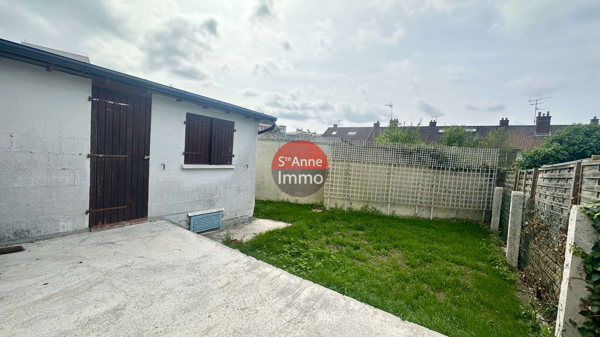 Immo80 – L'immobilier à Amiens et dans la Somme-AMIENS – QUARTIER SAINT-PIERRE – MAISON SEMI-MITOYENNE – 4 CHAMBRES – GARAGE