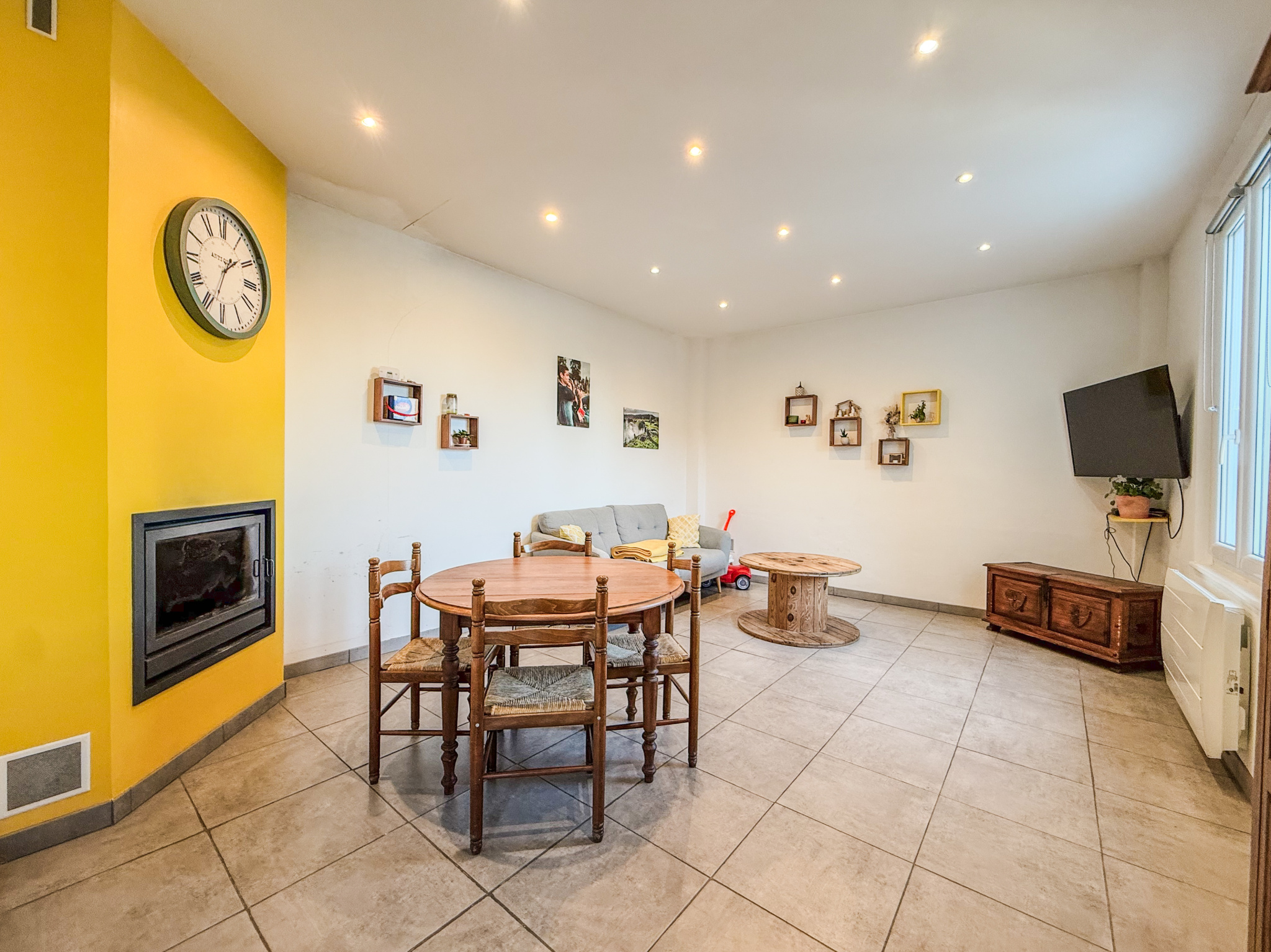 Immo80 – L'immobilier à Amiens et dans la Somme-ROUVROY-EN-SANTERRE – 120m2 – MAISON INDIVIDUELLE – AUTONOMIE DE PLAIN PIED – 4 CHAMBRES – DEPENDANCE – JARDIN