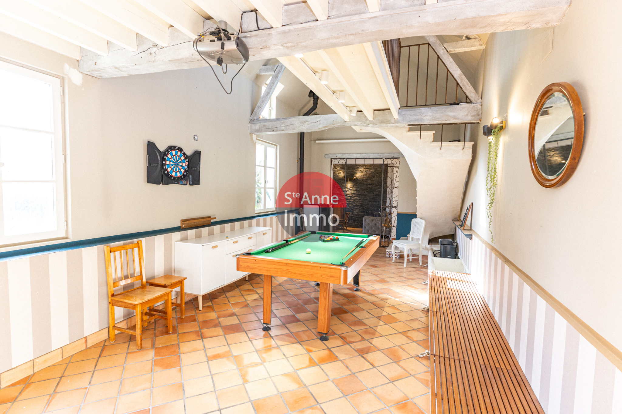 Immo80 – L'immobilier à Amiens et dans la Somme-BEHENCOURT – MAISON – 200 M2 – 3 CHAMBRES – 1 BUREAU – PISCINE – JARDIN