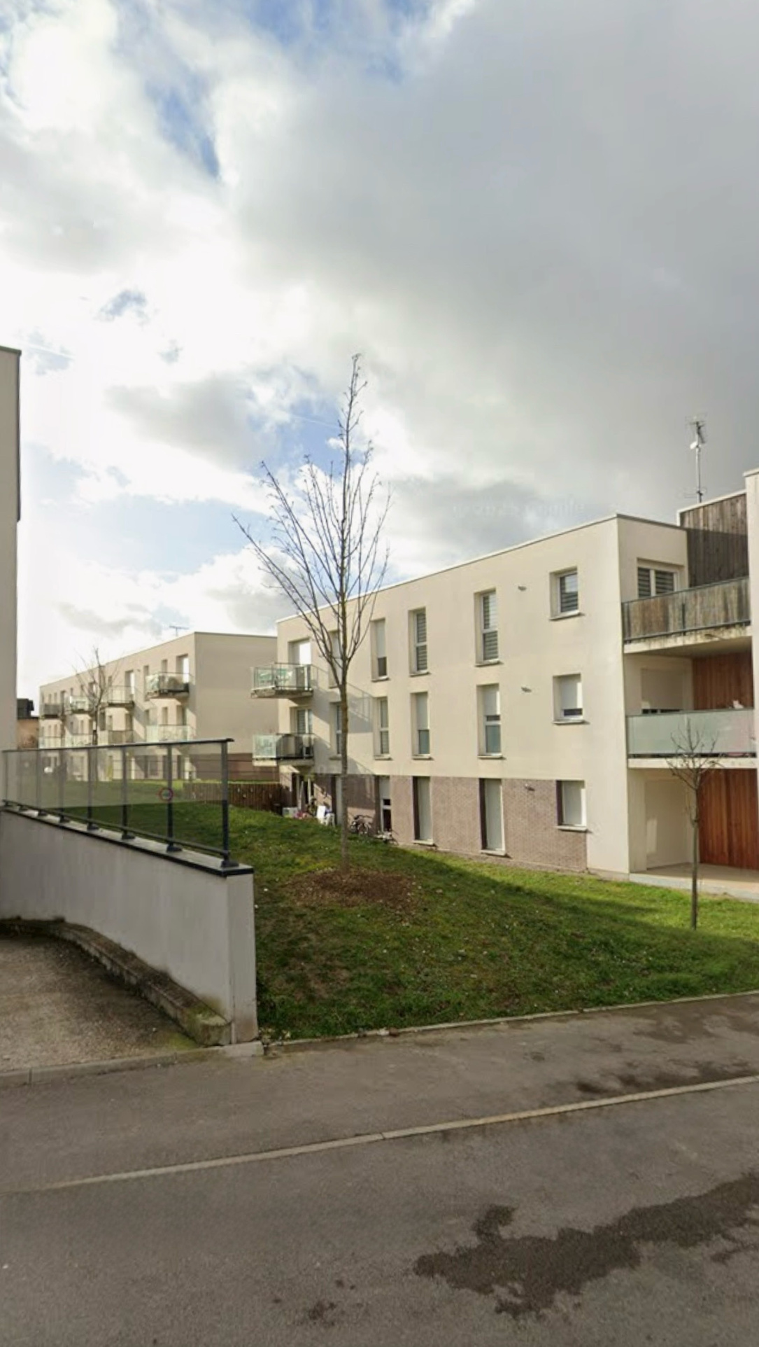 Immo80 – L'immobilier à Amiens et dans la Somme-AMIENS – T3 – AMIENS SUD – PLACE DE PARKING EN GARAGE – BALCON –...