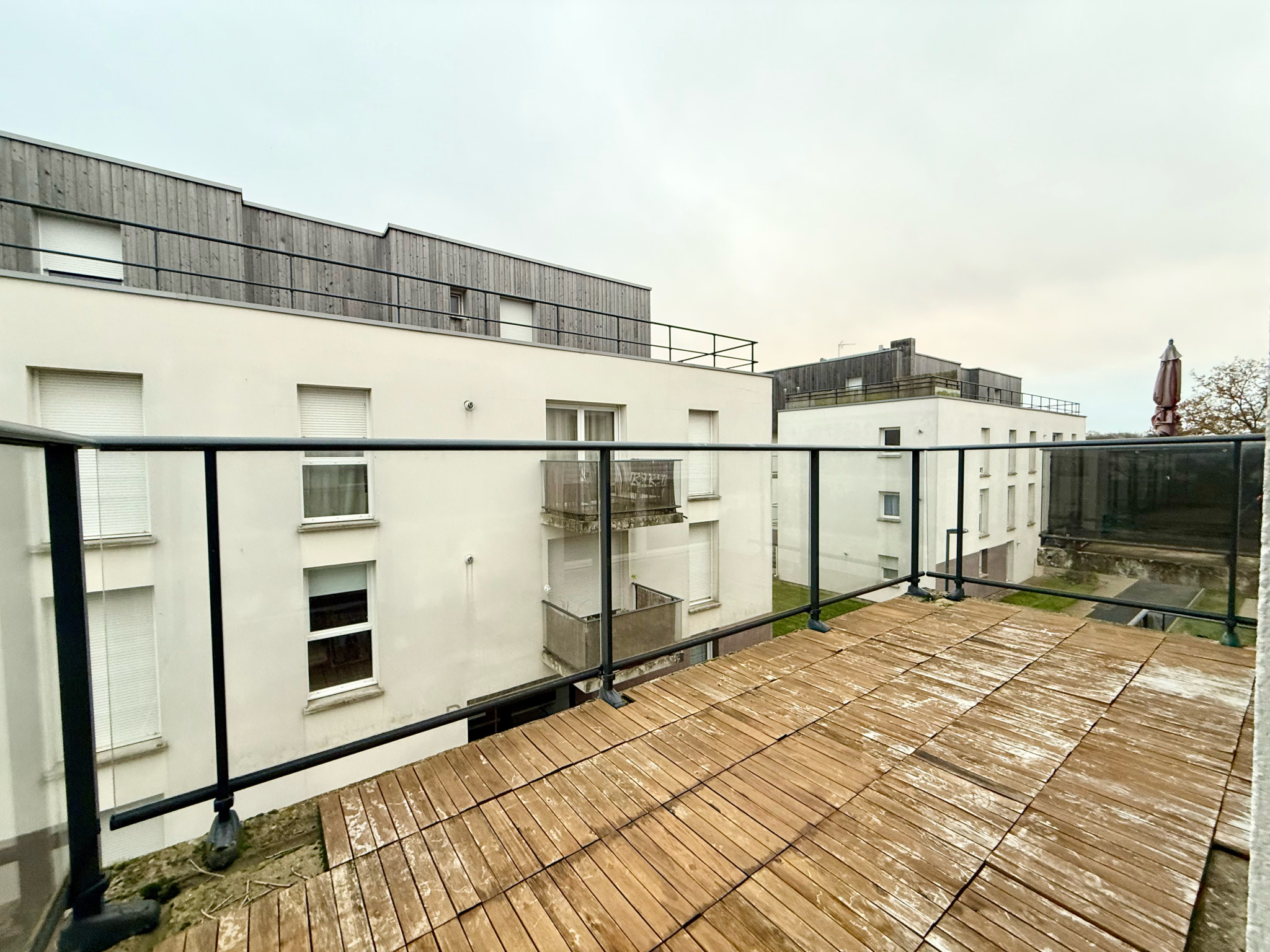 Immo80 – L'immobilier à Amiens et dans la Somme-AMIENS – T3 – AMIENS SUD – PLACE DE PARKING EN GARAGE – BALCON – ASCENSEUR