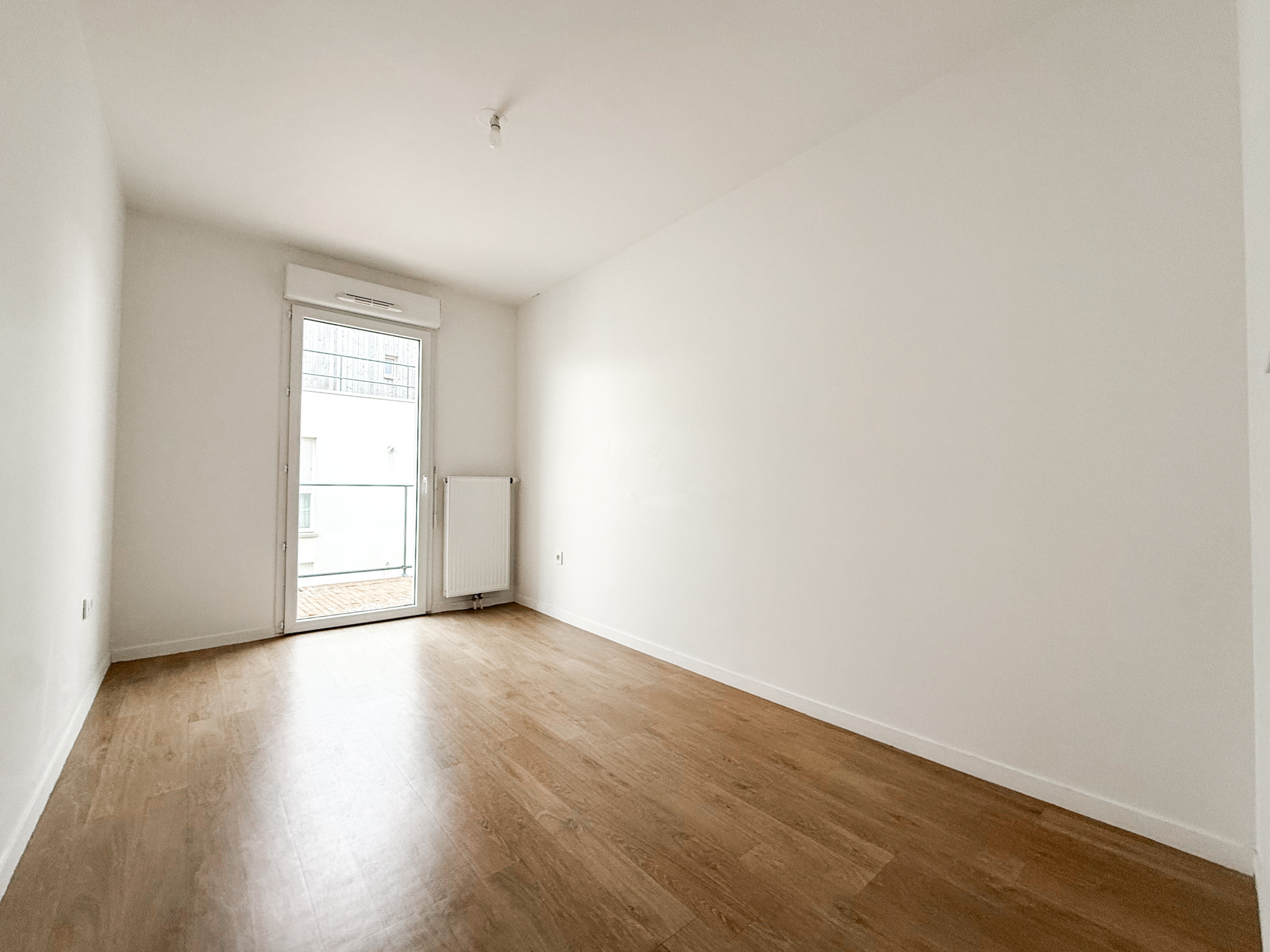 Immo80 – L'immobilier à Amiens et dans la Somme-AMIENS – T3 – AMIENS SUD – PLACE DE PARKING EN GARAGE – BALCON – ASCENSEUR