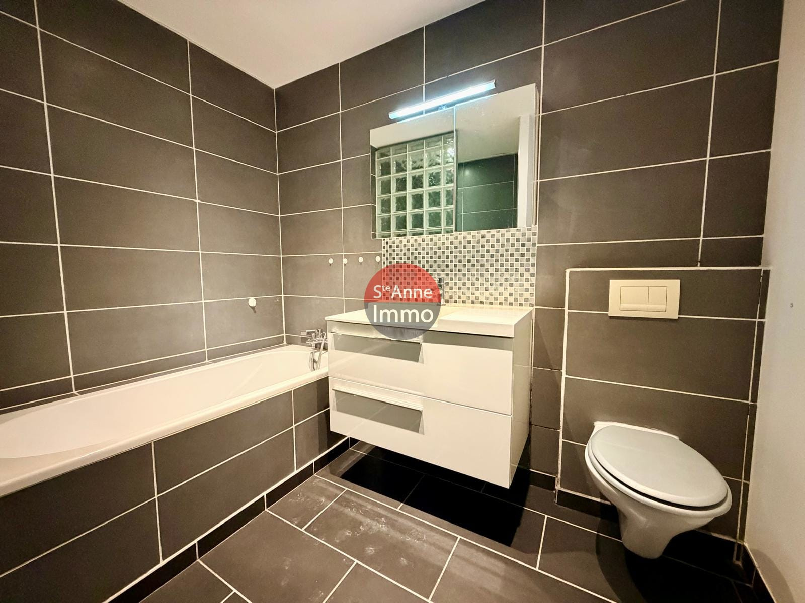 Immo80 – L'immobilier à Amiens et dans la Somme-AMIENS – MAISON – 107 M2 – 3 CHAMBRES – BUREAU – COUR