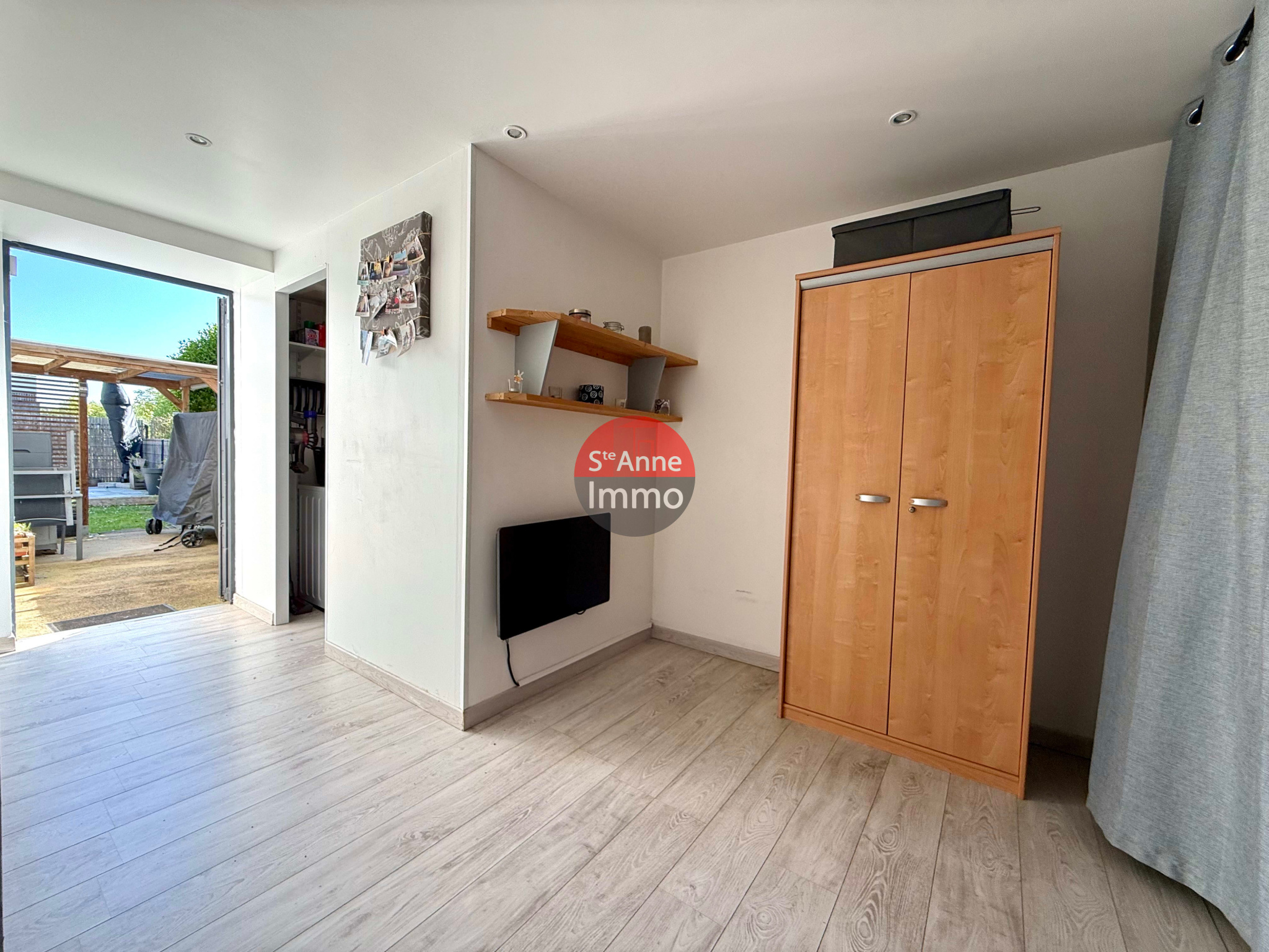 Immo80 – L'immobilier à Amiens et dans la Somme-AMIENS – 110m2 – PLEIN SUD – MAISON – 4 CHAMBRES – AUTONOMIE DE PLAIN PIED – GARAGE – JARDIN – PLACE DE PARKIN