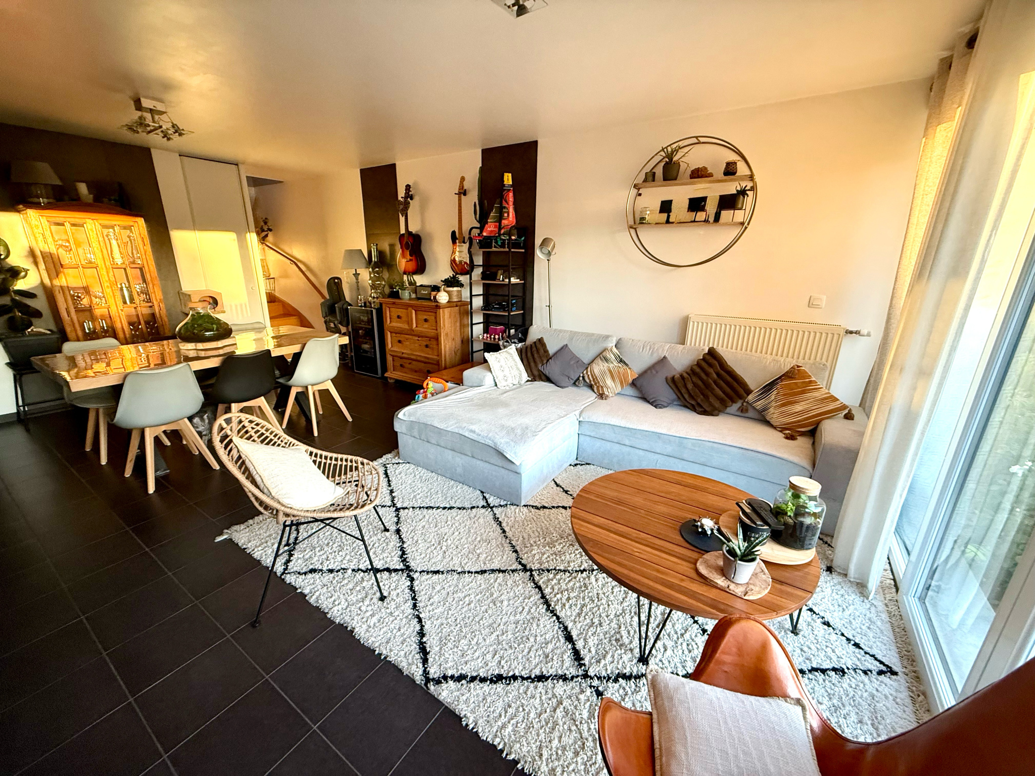 Immo80 – L'immobilier à Amiens et dans la Somme-AMIENS – 110m2 – PLEIN SUD – MAISON – 4 CHAMBRES – AUTONOMIE DE PLAIN PIED – GARAGE – JARDIN – PLACE DE PARKIN