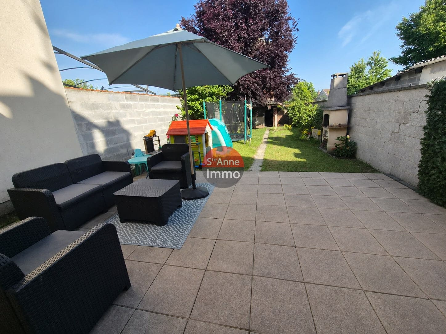 Immo80 – L'immobilier à Amiens et dans la Somme-LONGUEAU – MAISON DE VILLE DE 75 M2 AVEC JARDIN ET DEPENDANCE