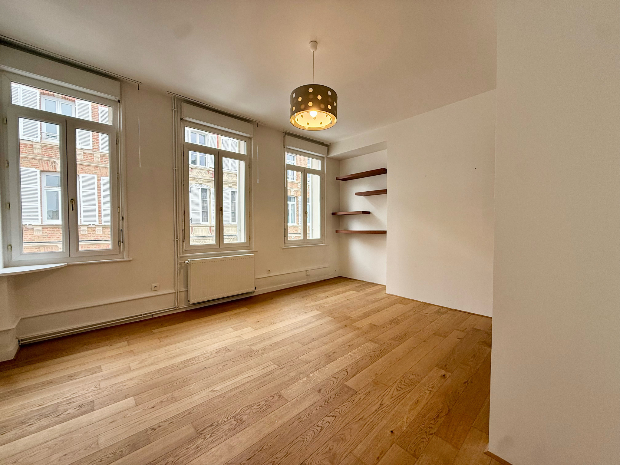 Immo80 – L'immobilier à Amiens et dans la Somme-AMIENS – QUARTIER HENRIVILLE – DOUBLE AMIENOISE – 4 CHAMBRES – COUR – AUCUN TRAVAUX