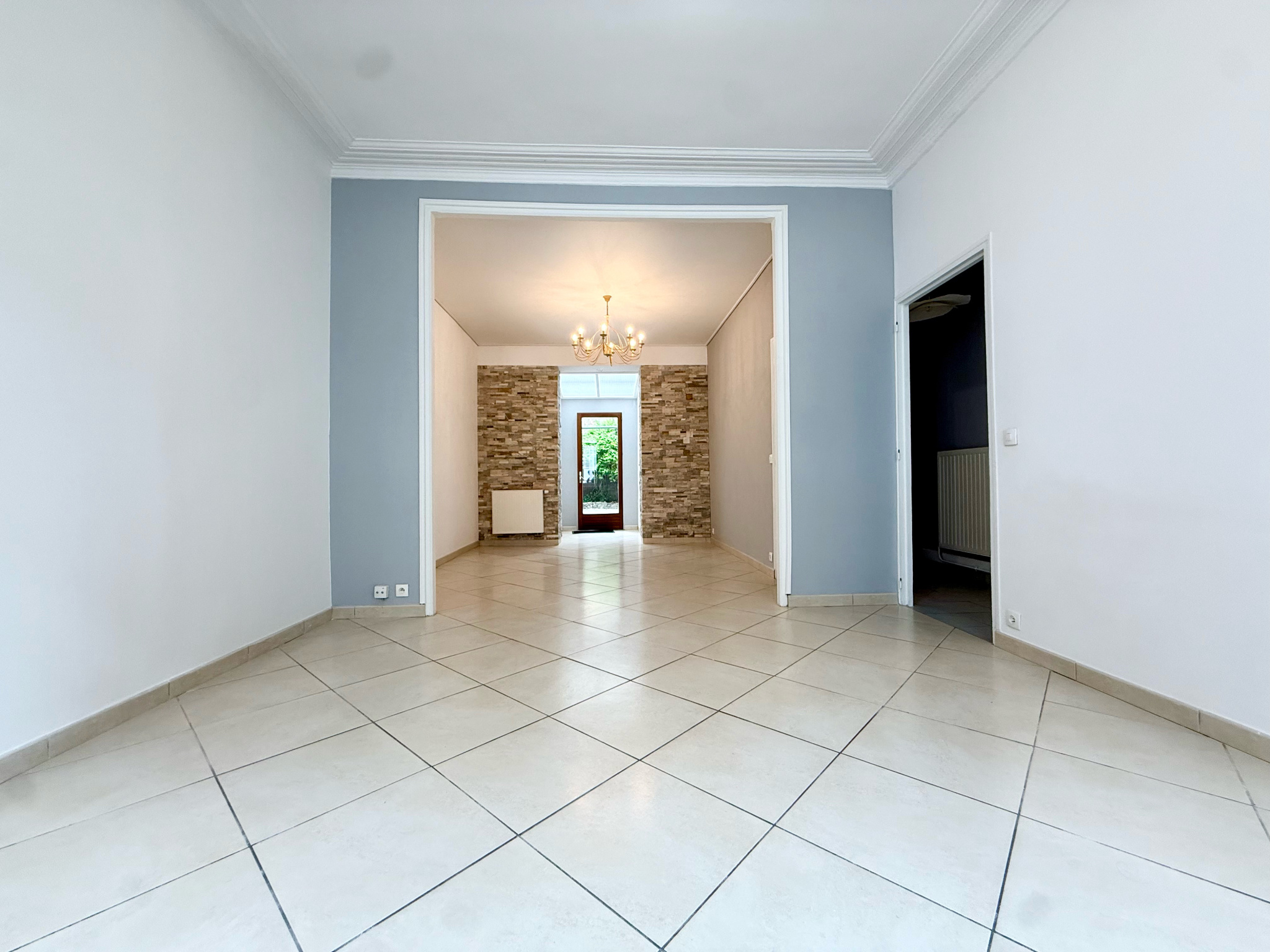 Immo80 – L'immobilier à Amiens et dans la Somme-AMIENS – QUARTIER HENRIVILLE – DOUBLE AMIENOISE – 4 CHAMBRES – COUR – AUCUN TRAVAUX