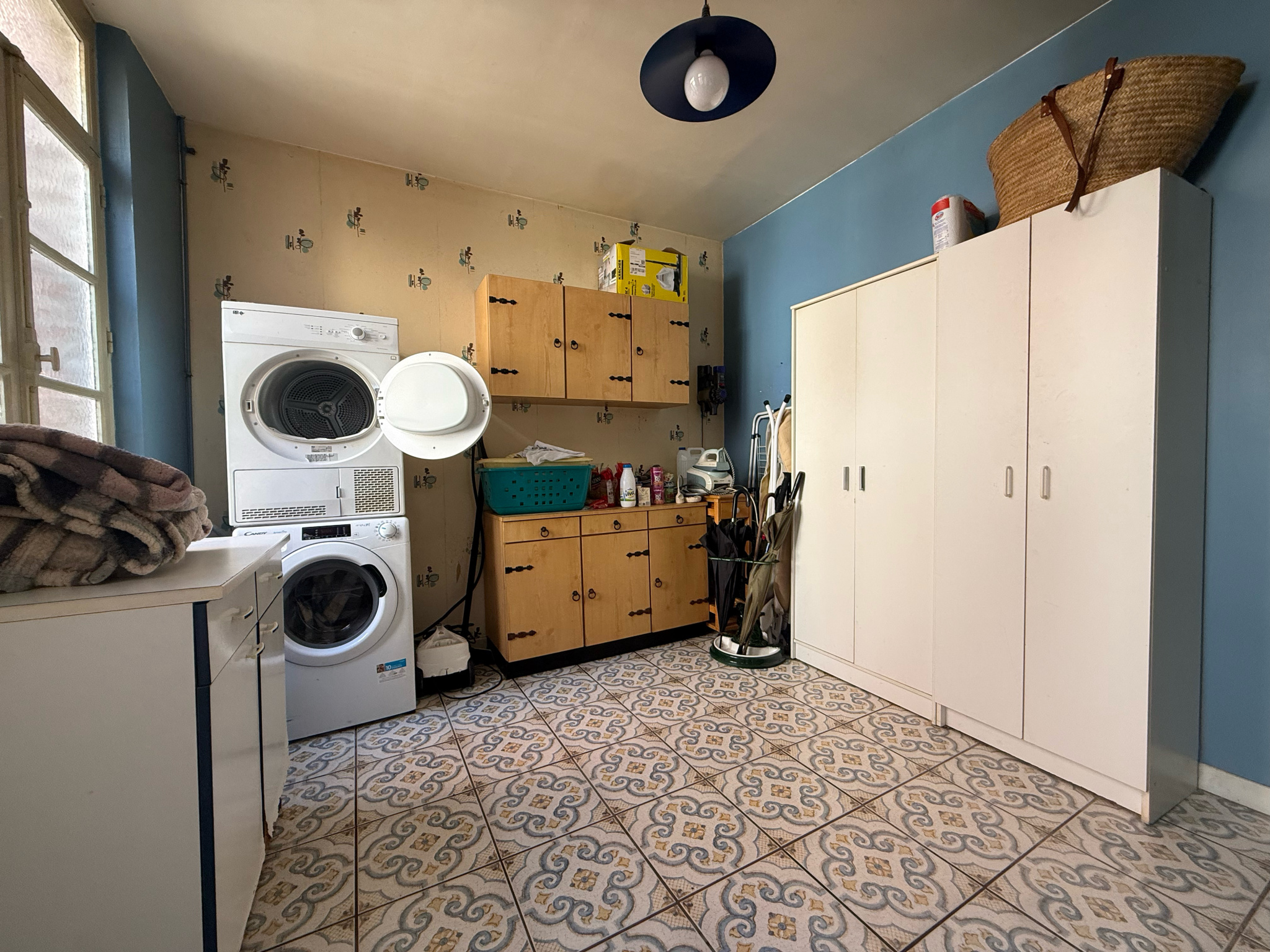 Immo80 – L'immobilier à Amiens et dans la Somme-AMIENS – QUARTIER SAINT ACHEUL – 5 CHAMBRES – JARDIN – TERRASSE – CABANON