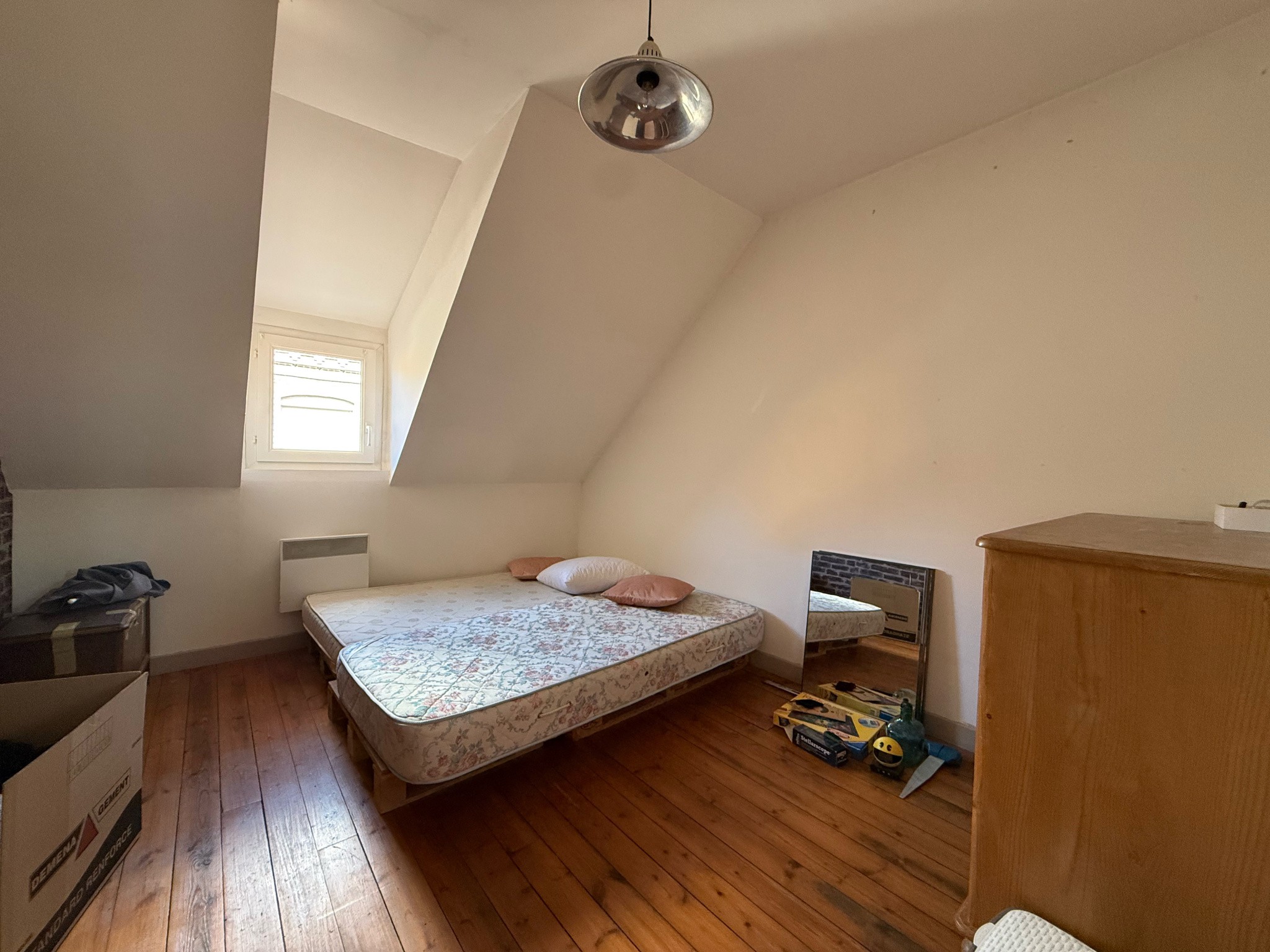 Immo80 – L'immobilier à Amiens et dans la Somme-AMIENS – QUARTIER SAINT ACHEUL – 5 CHAMBRES – JARDIN – TERRASSE – CABANON