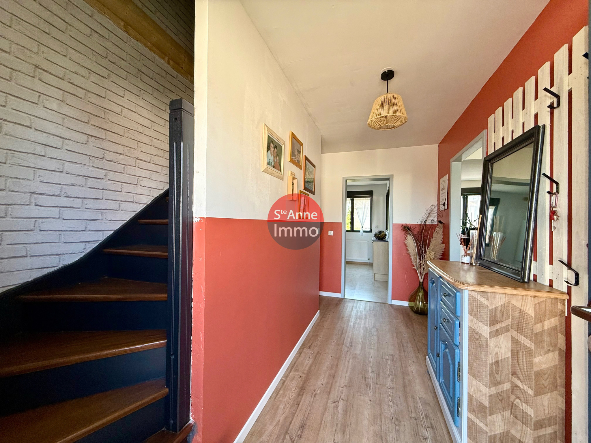 Immo80 – L'immobilier à Amiens et dans la Somme-CHAULNES – MAISON INDIVIDUELLE – 146m2 – 4 CHAMBRES – 1 BUREAU – AUTONOMIE DE PLAIN PIED – SOUS SOL COMPLET –