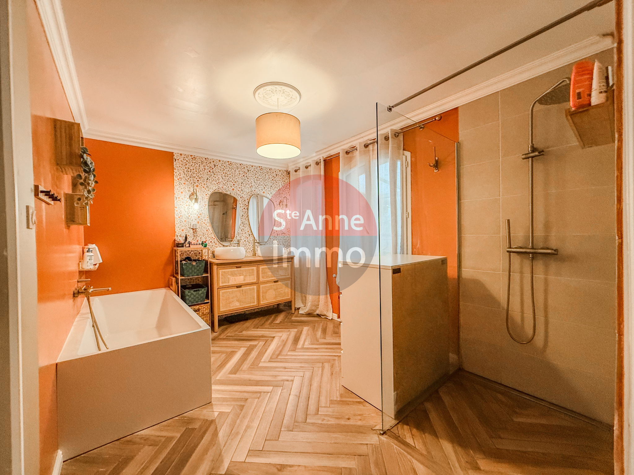 Immo80 – L'immobilier à Amiens et dans la Somme-PARVILLERS-LE-QUESNOY – MAISON INDIVIDUELLE – AUTONOMIE DE PLAIN PIED – 4 CHAMBRES – DEPENDANCES – GARAGE – JA