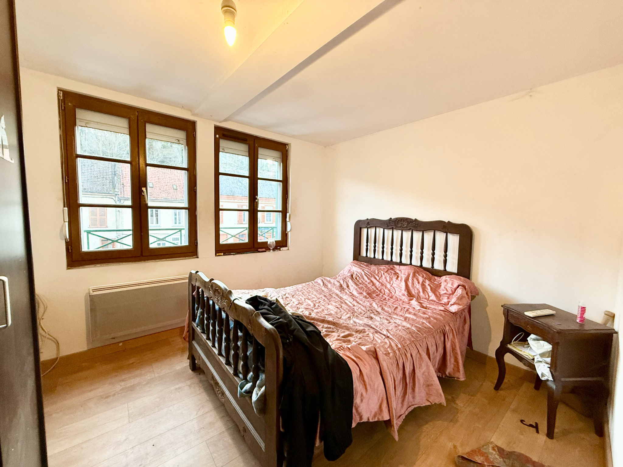 Immo80 – L'immobilier à Amiens et dans la Somme-PICQUIGNY – IMMEUBLE DE RAPPORT – 2 LOGEMENTS – 8,9% DE RENTABILITÉS