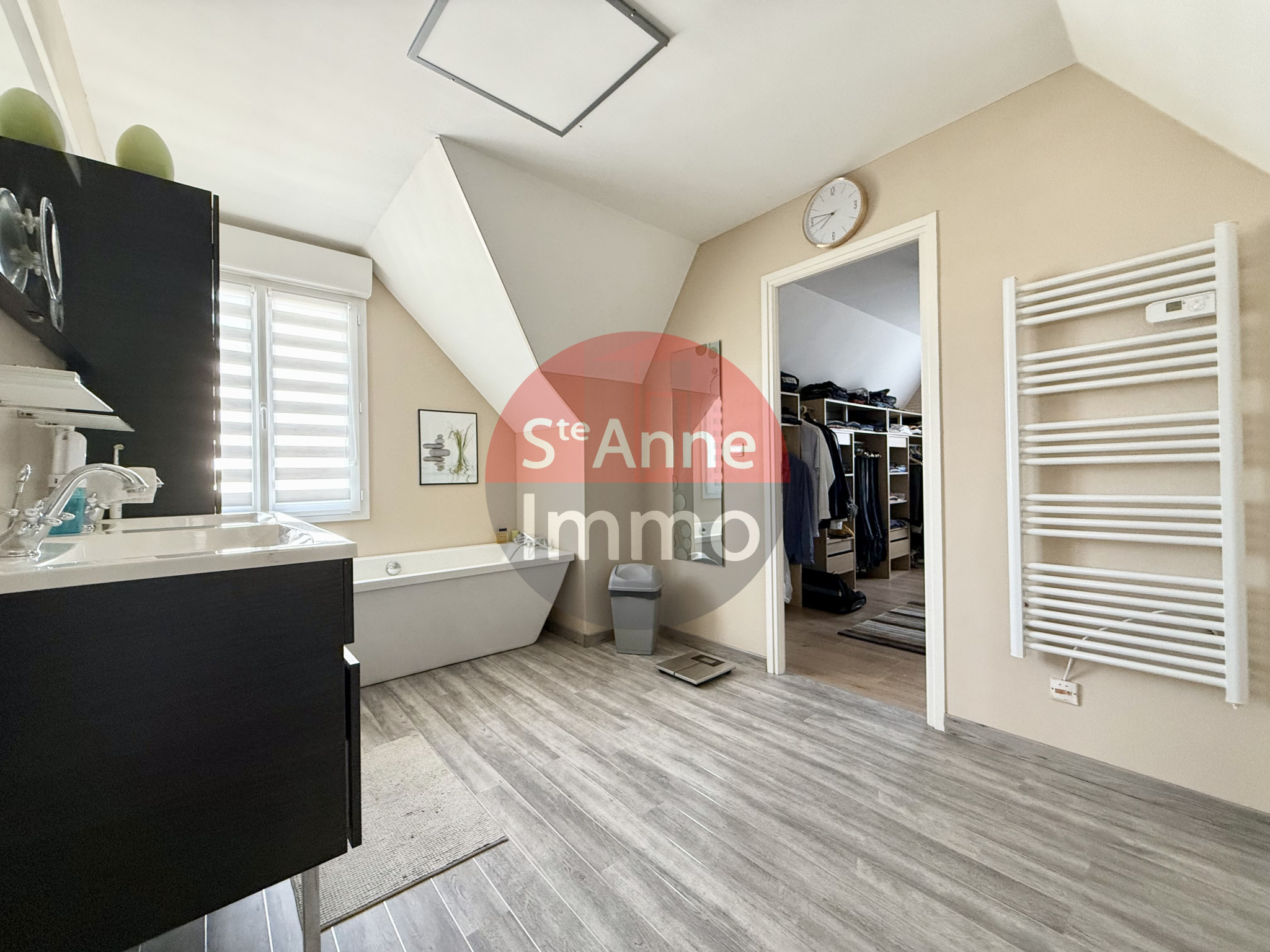 Immo80 – L'immobilier à Amiens et dans la Somme-GLISY – PAVILLON INDIVIDUEL AVEC ETAGE – 4 CHAMBRES – GARAGE – JARDIN