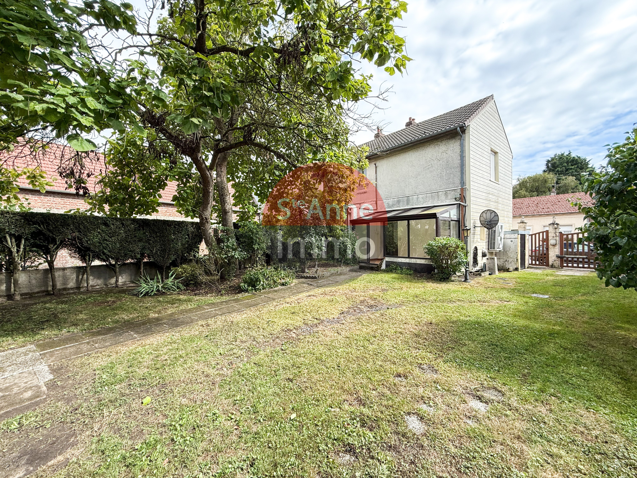 Immo80 – L'immobilier à Amiens et dans la Somme-LIHONS – MAISON INDIVIDUELLE – 2 CHAMBRES – GARAGE – JARDIN – DEPENDANCES