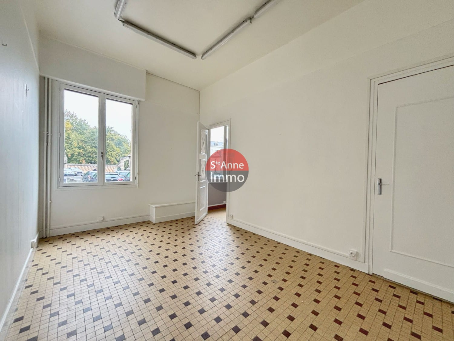 Immo80 – L'immobilier à Amiens et dans la Somme-ANCIENNE LOGE DE GARDIEN AVEC POTENTIEL – 31M2 – AMIENS
