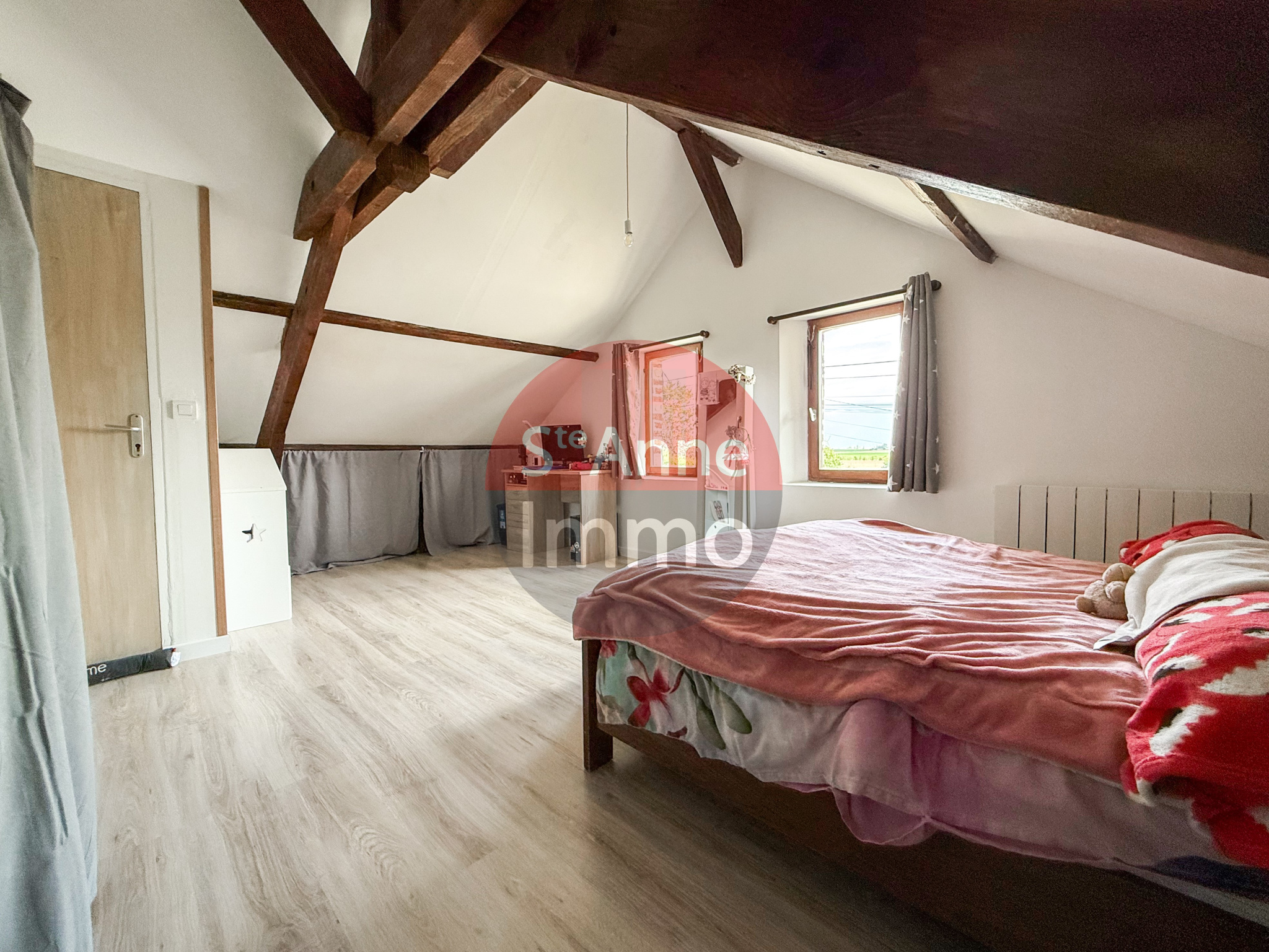 Immo80 – L'immobilier à Amiens et dans la Somme-ROUVROY-EN-SANTERRE – MAISON INDIVIDUELLE – AUTONOMIE DE PLAIN PIED – 3 CHAMBRES – JARDIN – TERRASSE