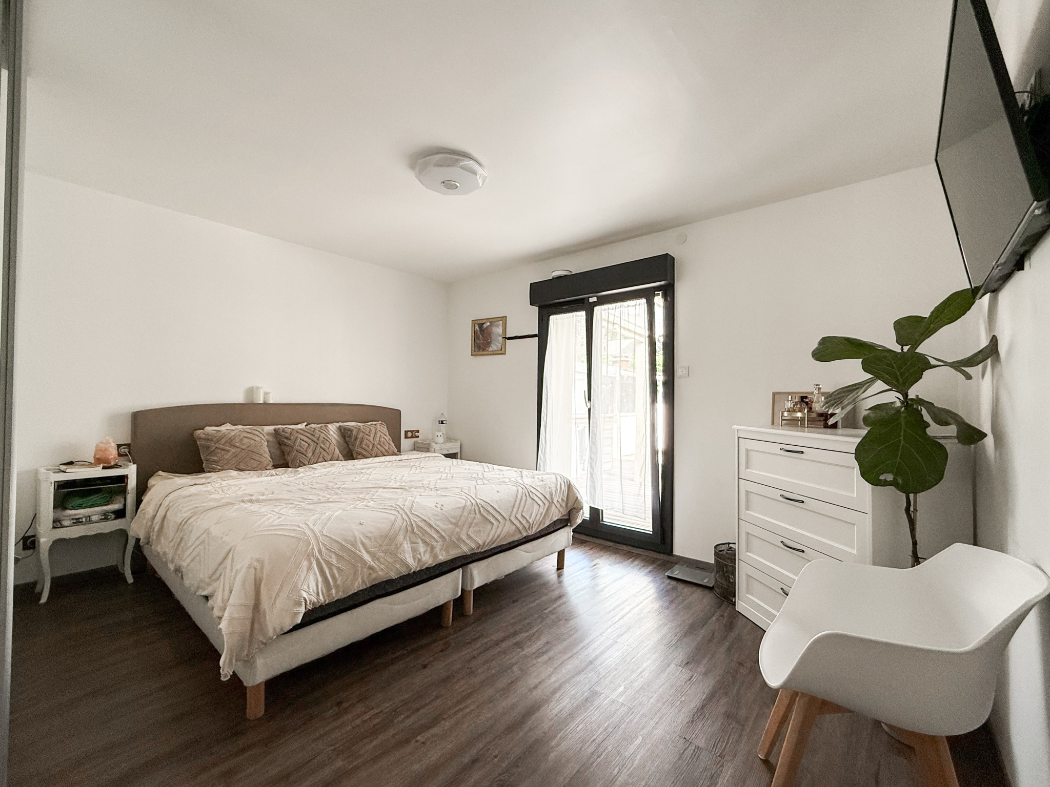 Immo80 – L'immobilier à Amiens et dans la Somme-ROYE – MAISON INDIVIDUELLE – AUTONOMIE DE PLAIN PIED – 4 CHAMBRES – SOUS SOL COMPLET – GARAGE – PARKING – TERR