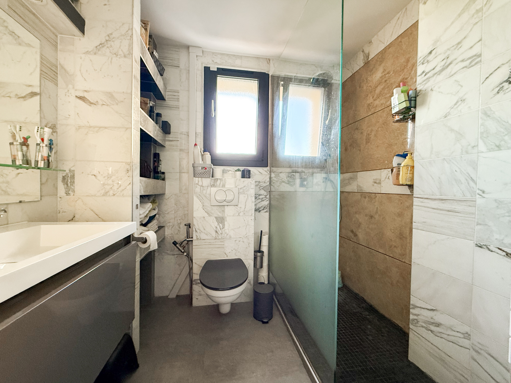 Immo80 – L'immobilier à Amiens et dans la Somme-ROYE – MAISON INDIVIDUELLE – AUTONOMIE DE PLAIN PIED – 4 CHAMBRES – SOUS SOL COMPLET – GARAGE – PARKING – TERR