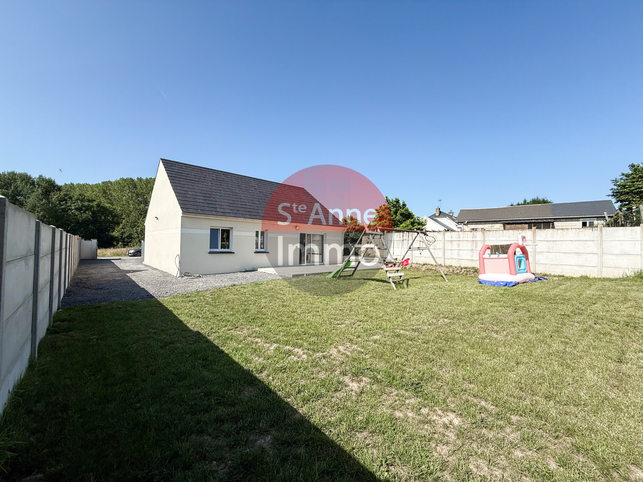 Immo80 – L'immobilier à Amiens et dans la Somme-DURY – PAVILLON INDIVIDUEL – PLAIN PIED – 3 CHAMBRES – TERRASSE – JARDIN