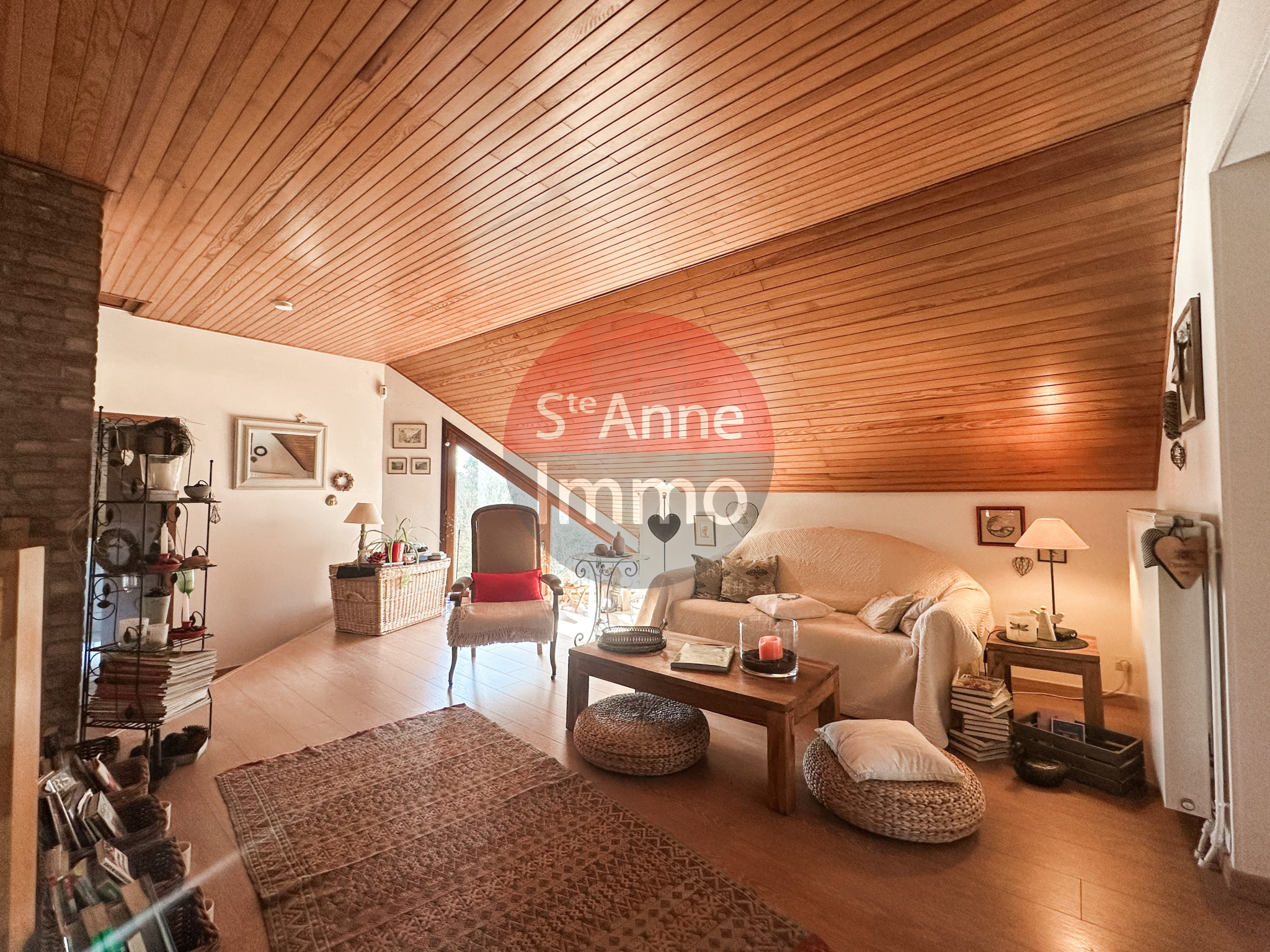 Immo80 – L'immobilier à Amiens et dans la Somme-MONTDIDIER – PAVILLON INDIVIDUEL – SOUS-SOL COMPLET – 6 CHAMBRES
