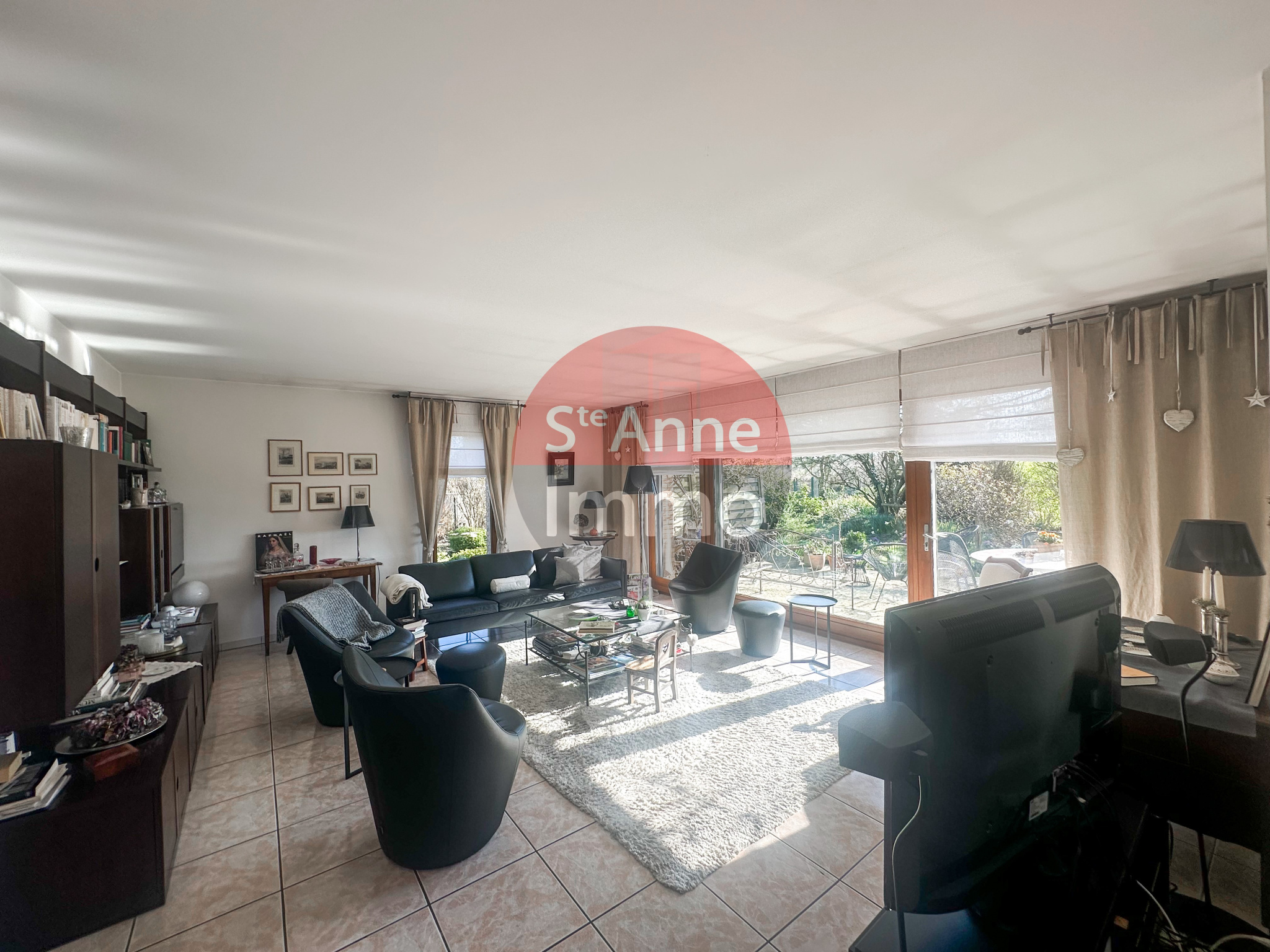 Immo80 – L'immobilier à Amiens et dans la Somme-MONTDIDIER – PAVILLON INDIVIDUEL – SOUS-SOL COMPLET – 6 CHAMBRES