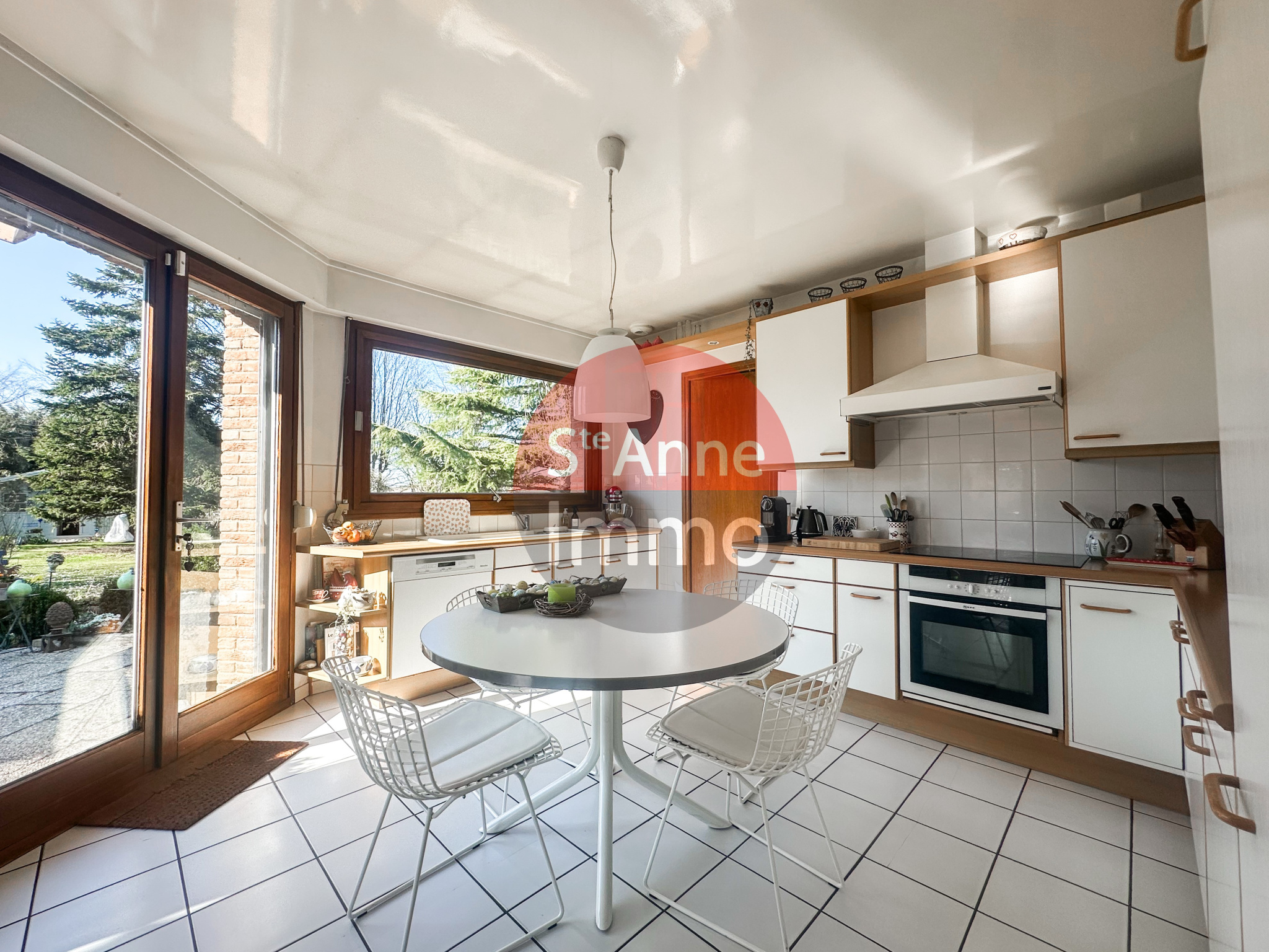 Immo80 – L'immobilier à Amiens et dans la Somme-MONTDIDIER – PAVILLON INDIVIDUEL – SOUS-SOL COMPLET – 6 CHAMBRES