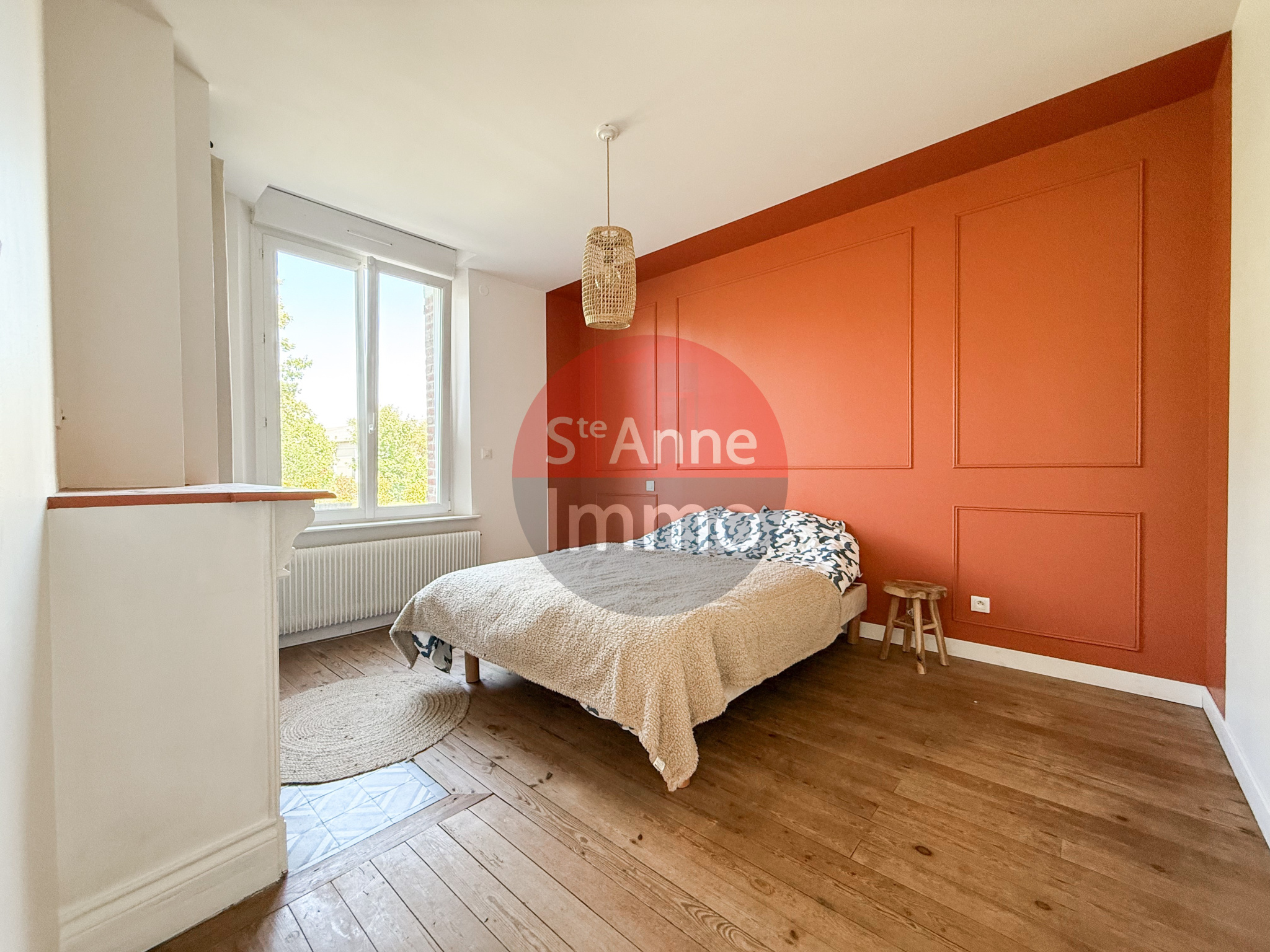 Immo80 – L'immobilier à Amiens et dans la Somme-MAUCOURT – CORPS DE FERME – PLAIN PIED – 3 CHAMBRES – DEPENDANCES – GARAGE – JARDIN – CAVE